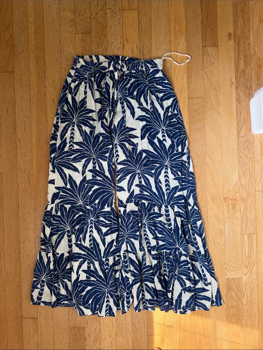 Wide leg Navy & cream Palm-Print culottes Pants